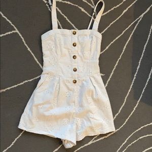 Hollister romper with pockets!